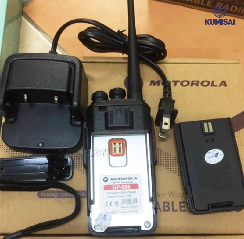 Pin bộ đàm Motorola GP 588