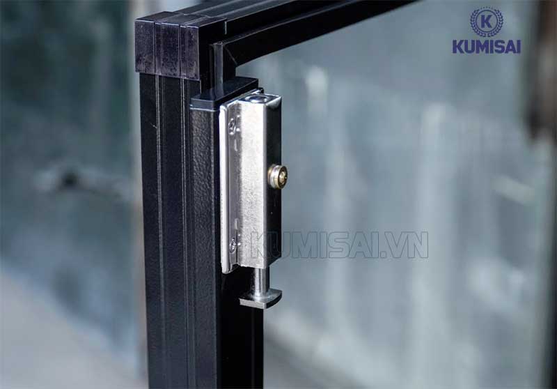 Chốt cửa tủ Kumisai DHC 1200 cực an toàn