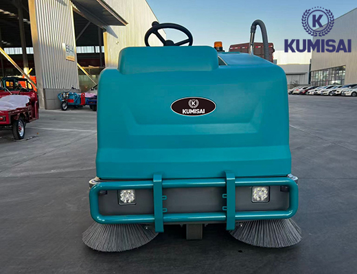 Xe quét rác chà sàn Kumisai KMS 1450XS - 4