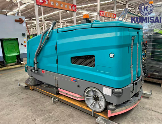 Xe quét rác chà sàn Kumisai KMS 1450XS - 7