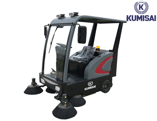 Xe quét rác công nghiệp ngồi lái Kumisai KMS-1800E